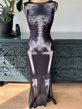 SHEIN Black Skeleton Print Maxi Dress
